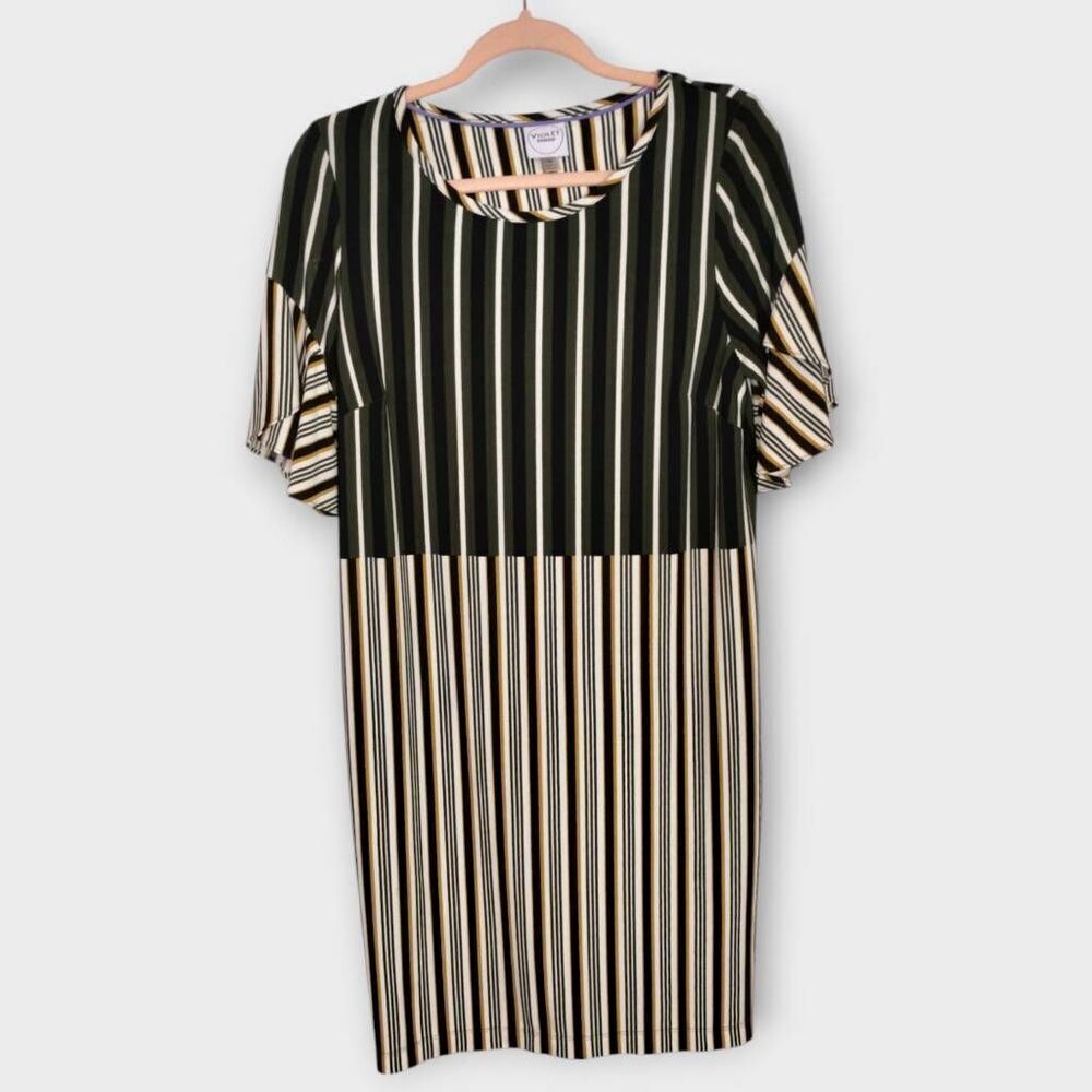 Violet Weekend Womens Dress Sz Medium‎ Navy Knit Stripes Color Block Classicore